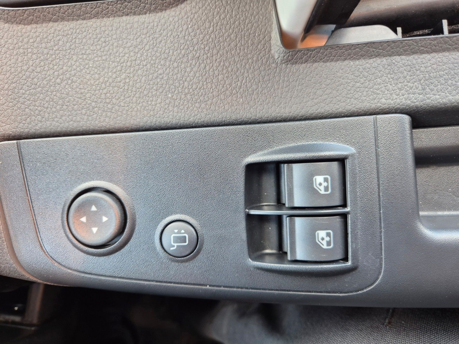 Fahrzeugabbildung Iveco Eurocargo ML160E25/P EVI_E 4x2 RHD Rechtslenker
