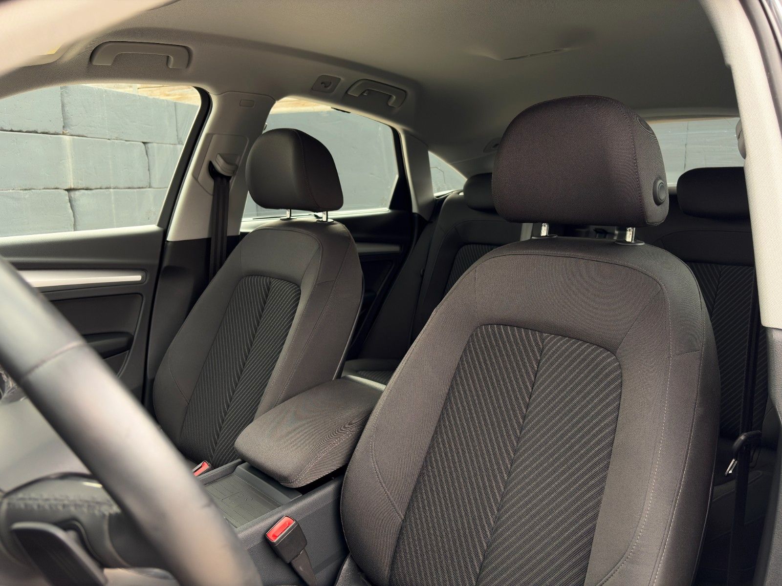 Fahrzeugabbildung Audi Q5 Sportback 40 TFSI quattro advan. AHK Matrix
