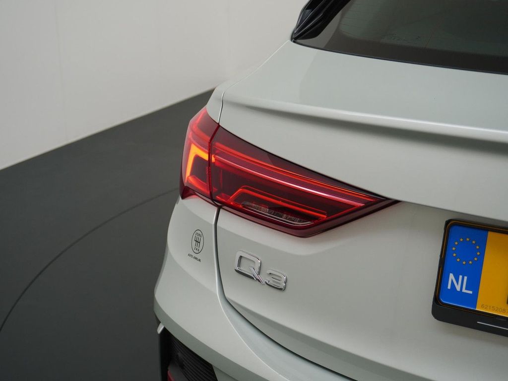 Audi Q3 Sportback 35 TFSI S Edition 1e besitzer panor