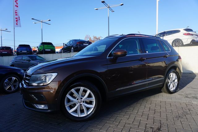 Volkswagen Tiguan 2.0 TDI DSG ACC AHK Sitzheizung Kamera