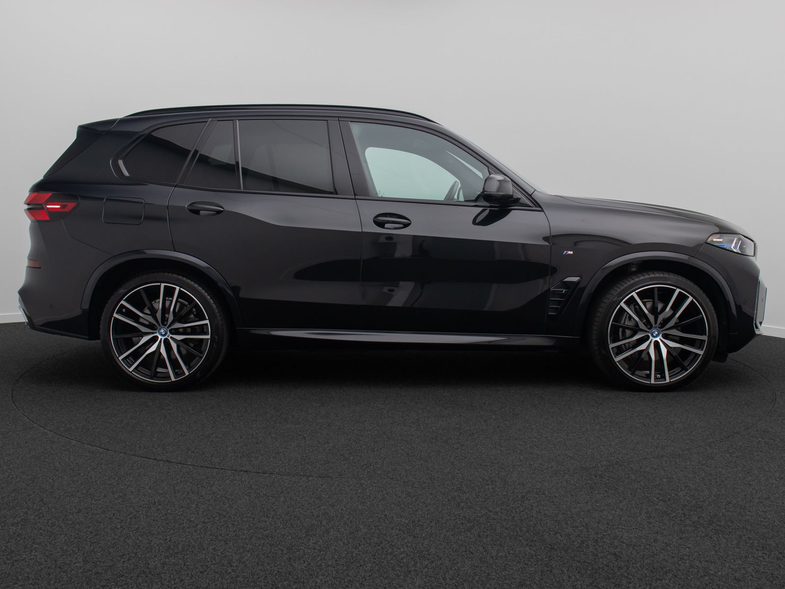 Fahrzeugabbildung BMW X5 xD50e M Sport Panorama 360&deg;HUD DAB H/K 22Zoll