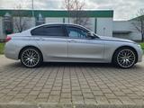 BMW 330i xDrive HuD,Keyless,Navi Prof,19 Zoll - BMW 330 in Mannheim