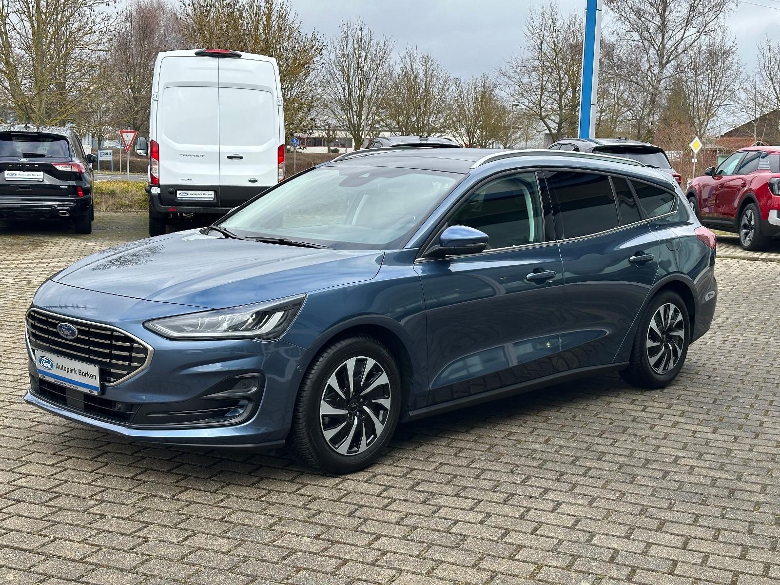 Ford Focus Turnier Titanium X LED Winter Paket