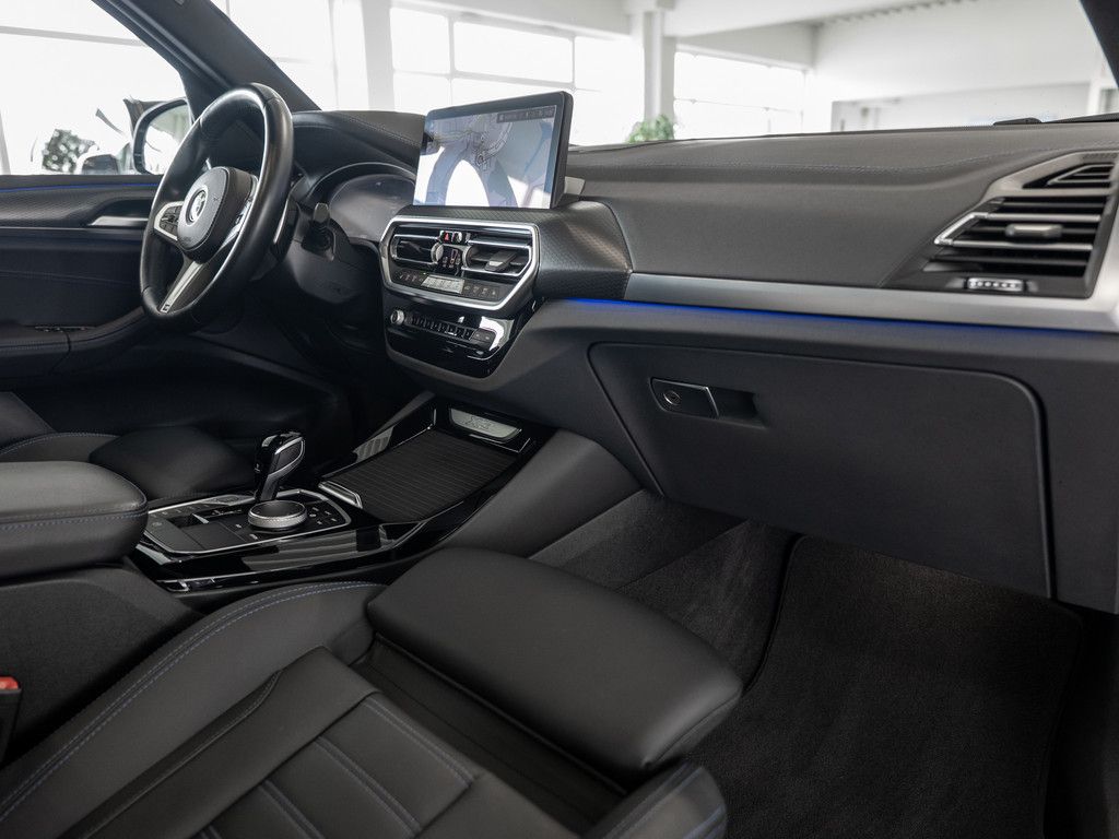 BMW X3 xDrive20d M-Sport FACEL. PANO AHK LED W-LAN foto 8