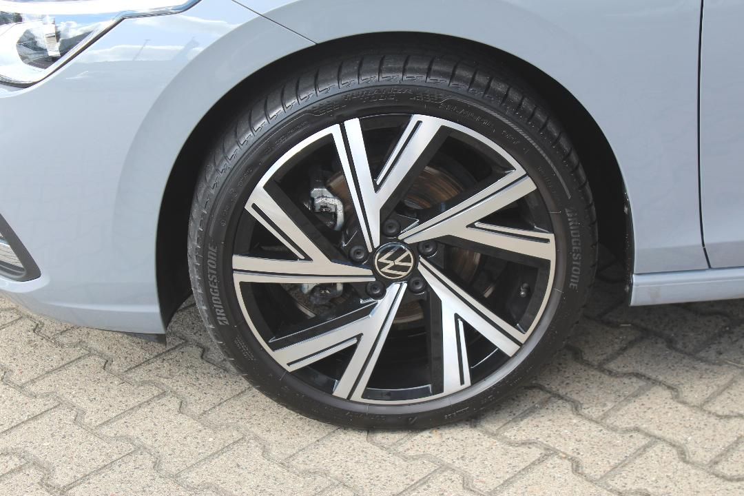 Volkswagen Golf Style VIII 1.5 TSI el. Memory Sitze RFK Nav foto 2