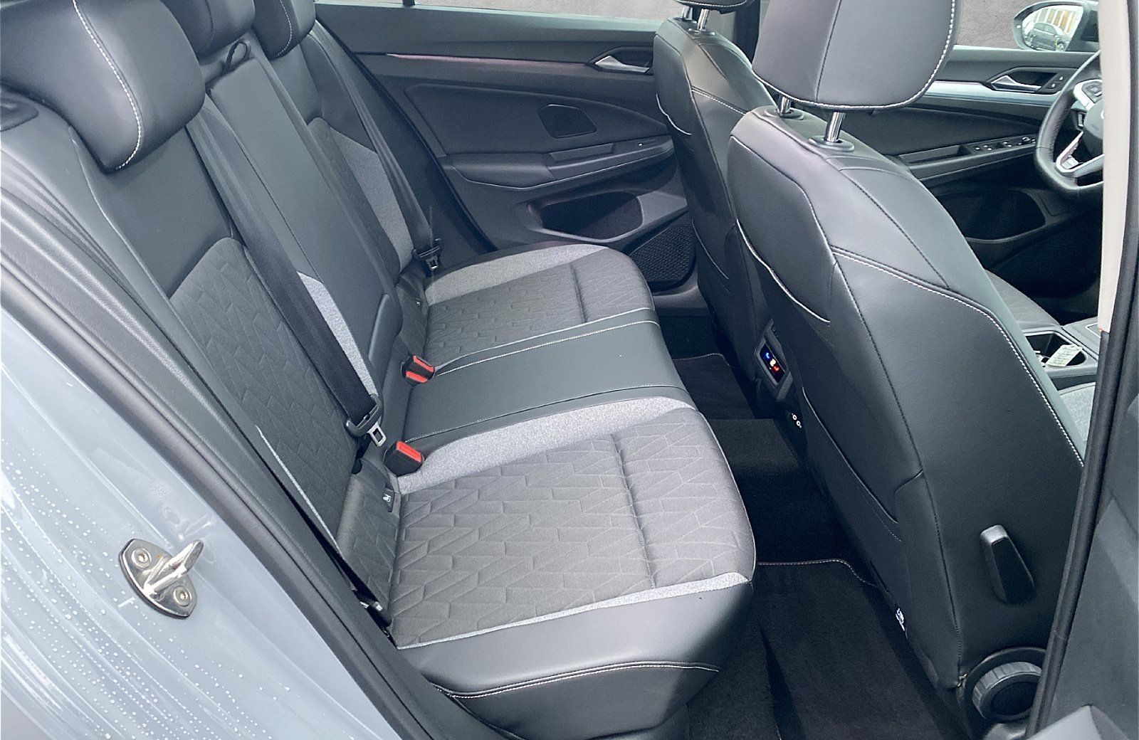 Volkswagen Golf - Bild 11