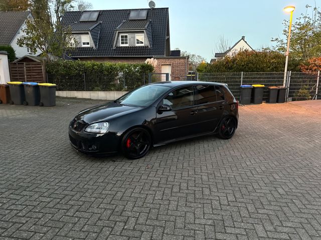 Volkswagen Golf 2.0 T-FSI GTI Edition 30 GTI Edition 30