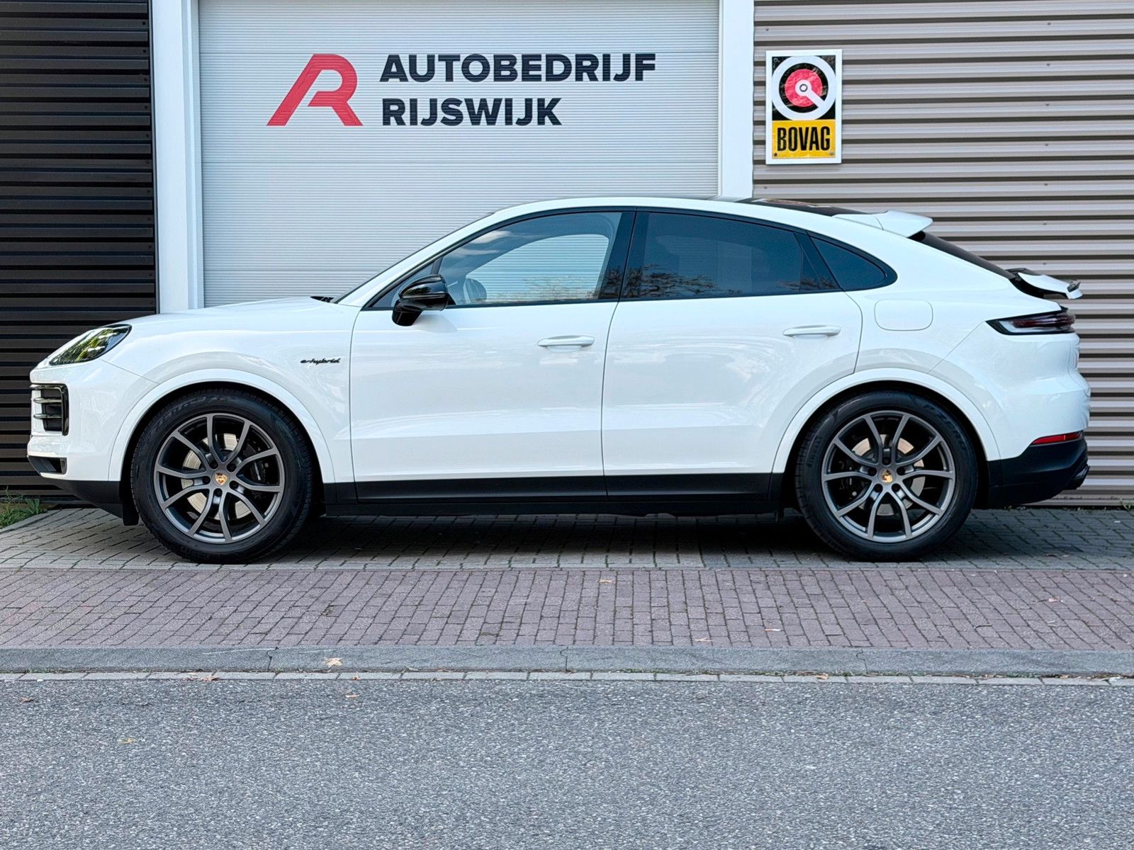 Porsche Cayenne Coupé 3.0 E-Hybrid Pano/360/Bose/Memory imagem 2