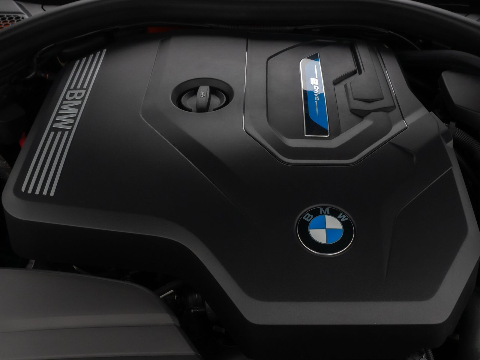 Fahrzeugabbildung BMW 330e xD SportLine Kamera DAB HiFi Stop&Go Komfor