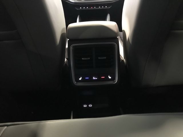 Skoda Elroq 85 *0,25%*360*4xSHZ*ACC*HUD*MATRIX*WÄPU*