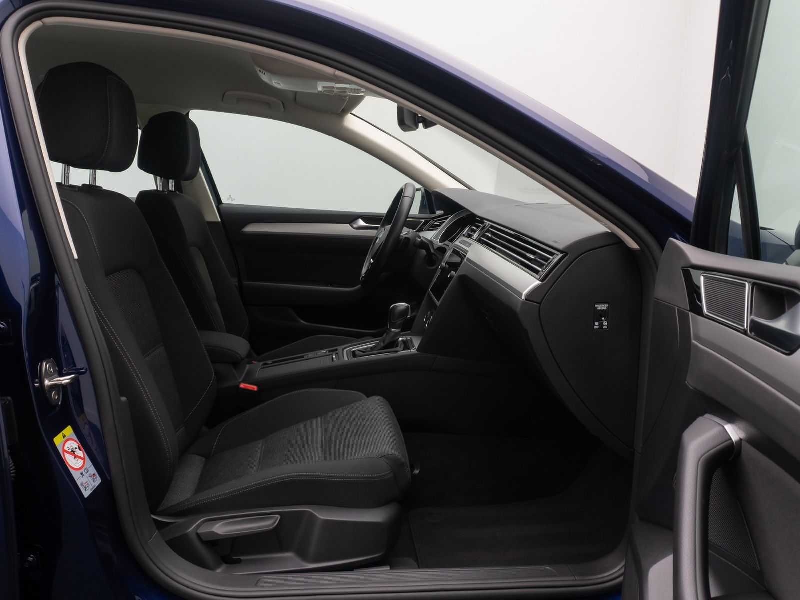 Fahrzeugabbildung Volkswagen Passat Comfortline Kamera HiFi ACC FernlichtReg