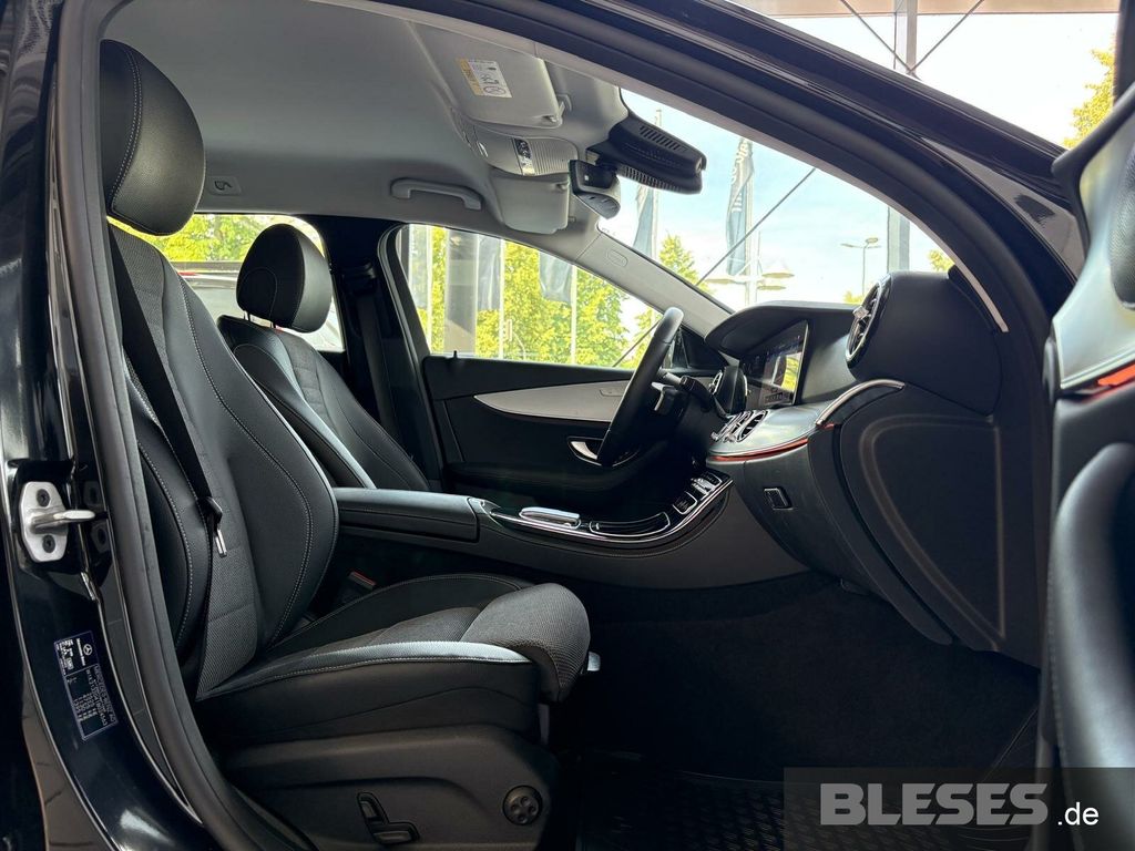 MERCEDES-BENZ E 220 – Bild 15
