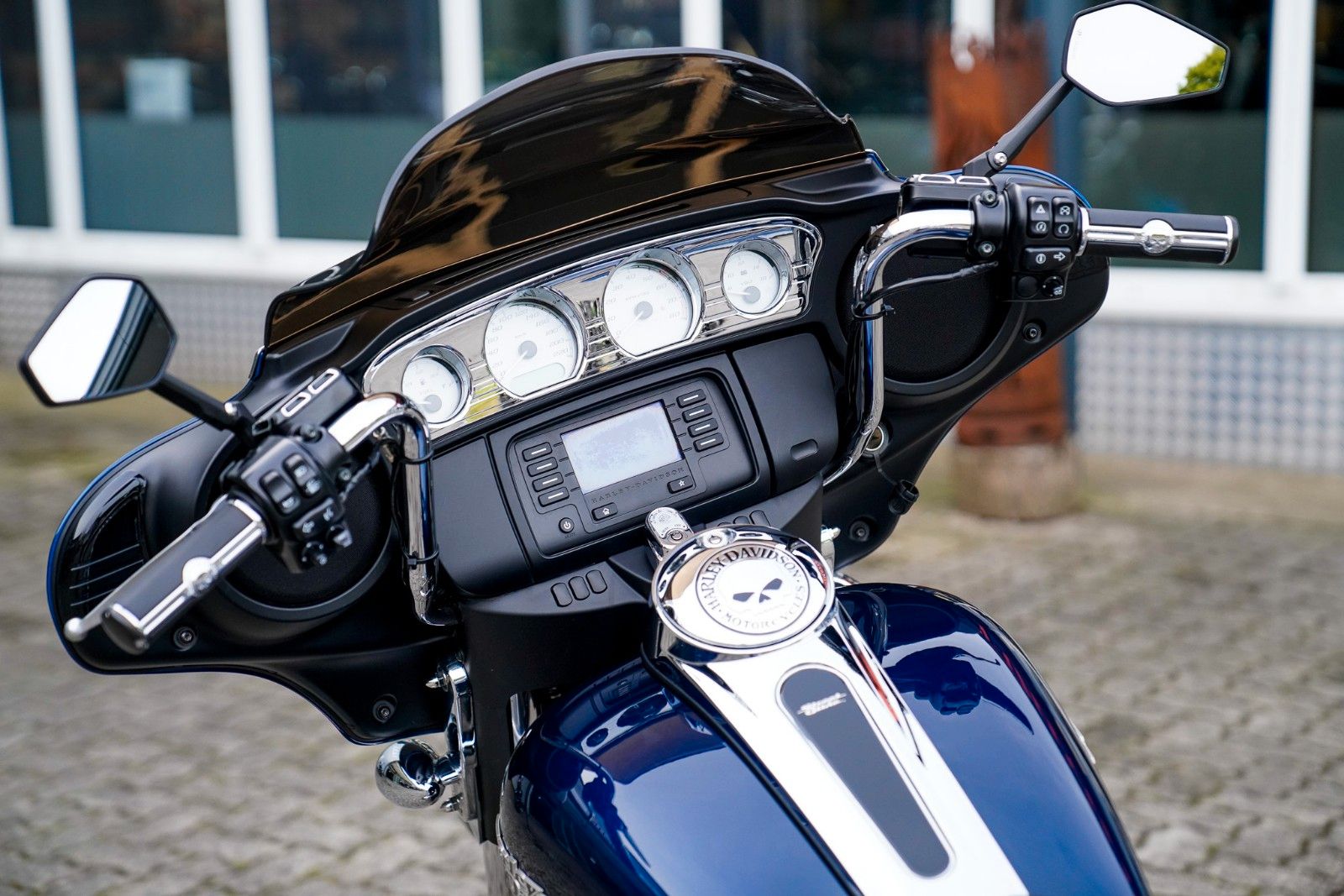 Fahrzeugabbildung Harley-Davidson FLHX Street Glide 103 cui - Jekill -