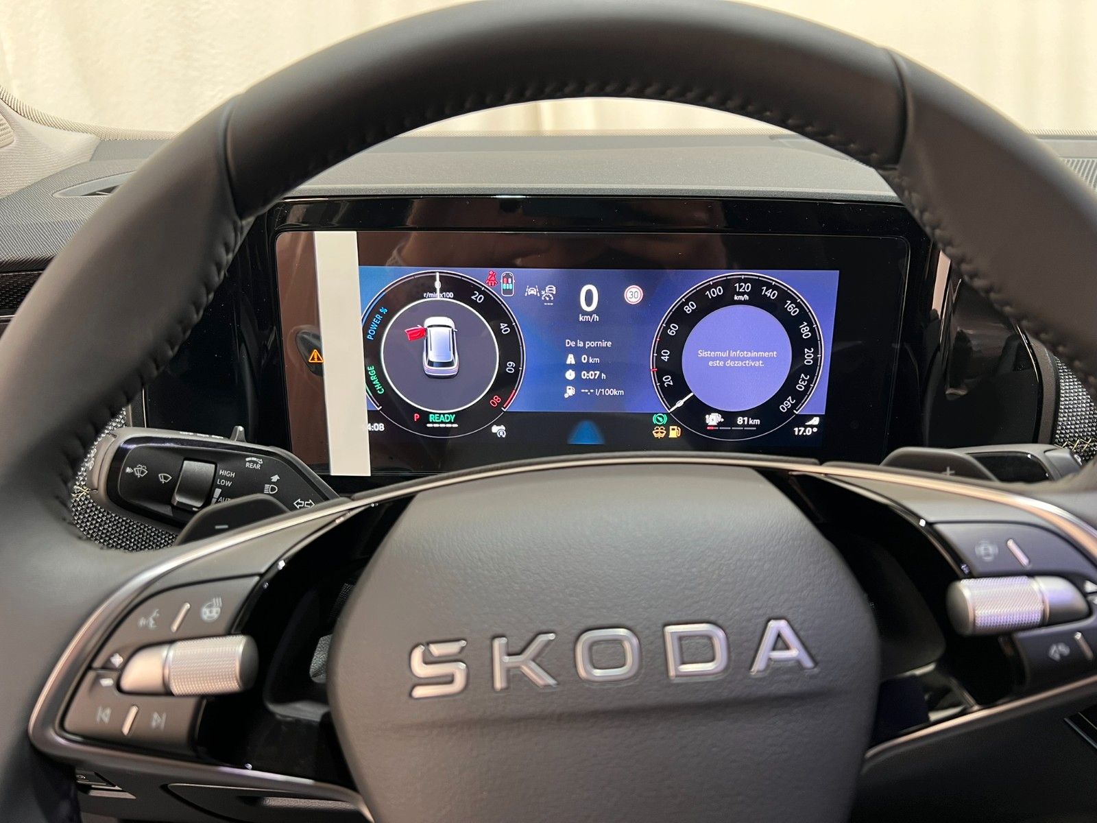 Fahrzeugabbildung SKODA Kodiaq 1.5 TSI iV DSG Selection 5-Si. AHK
