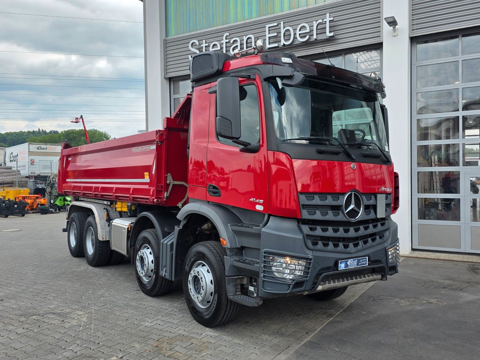 Fahrzeugabbildung Mercedes-Benz Arocs 4145 K 8x4 Meiller Bordmatik PPC