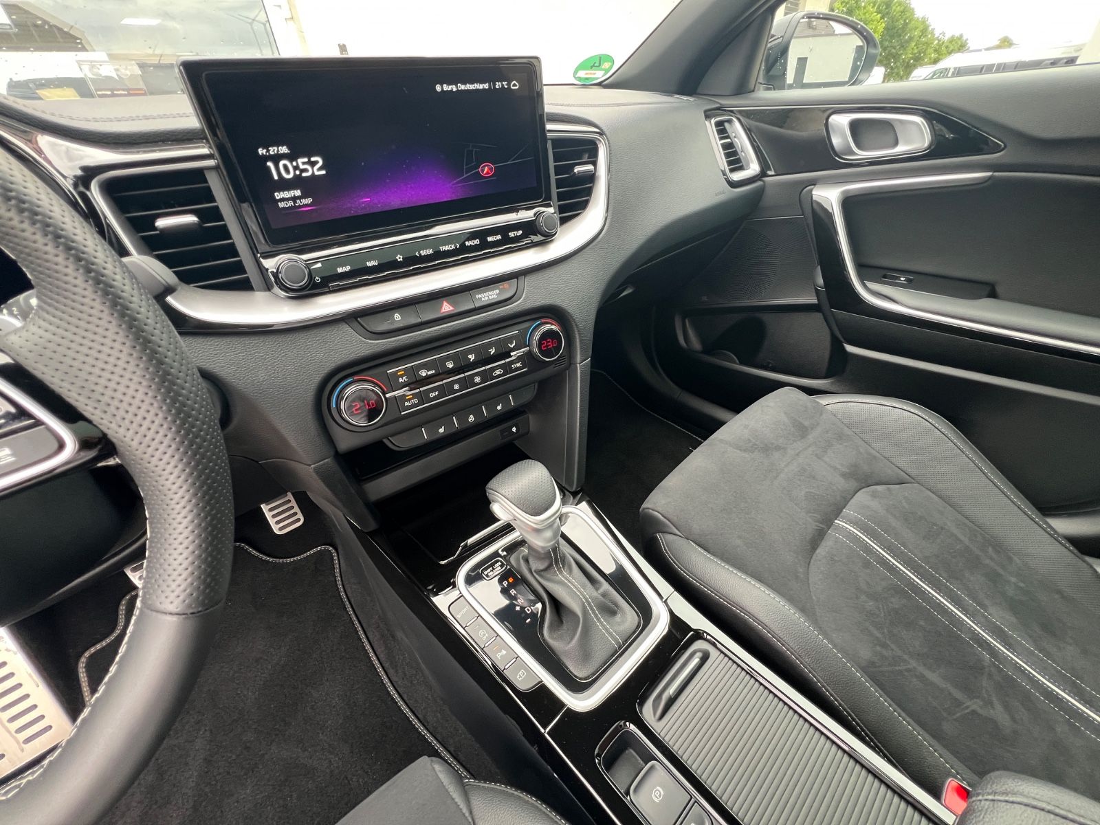 Fahrzeugabbildung Kia Ceed SW 1.5T 140 DCT7 GT-Line Leder Tec 18Z GD
