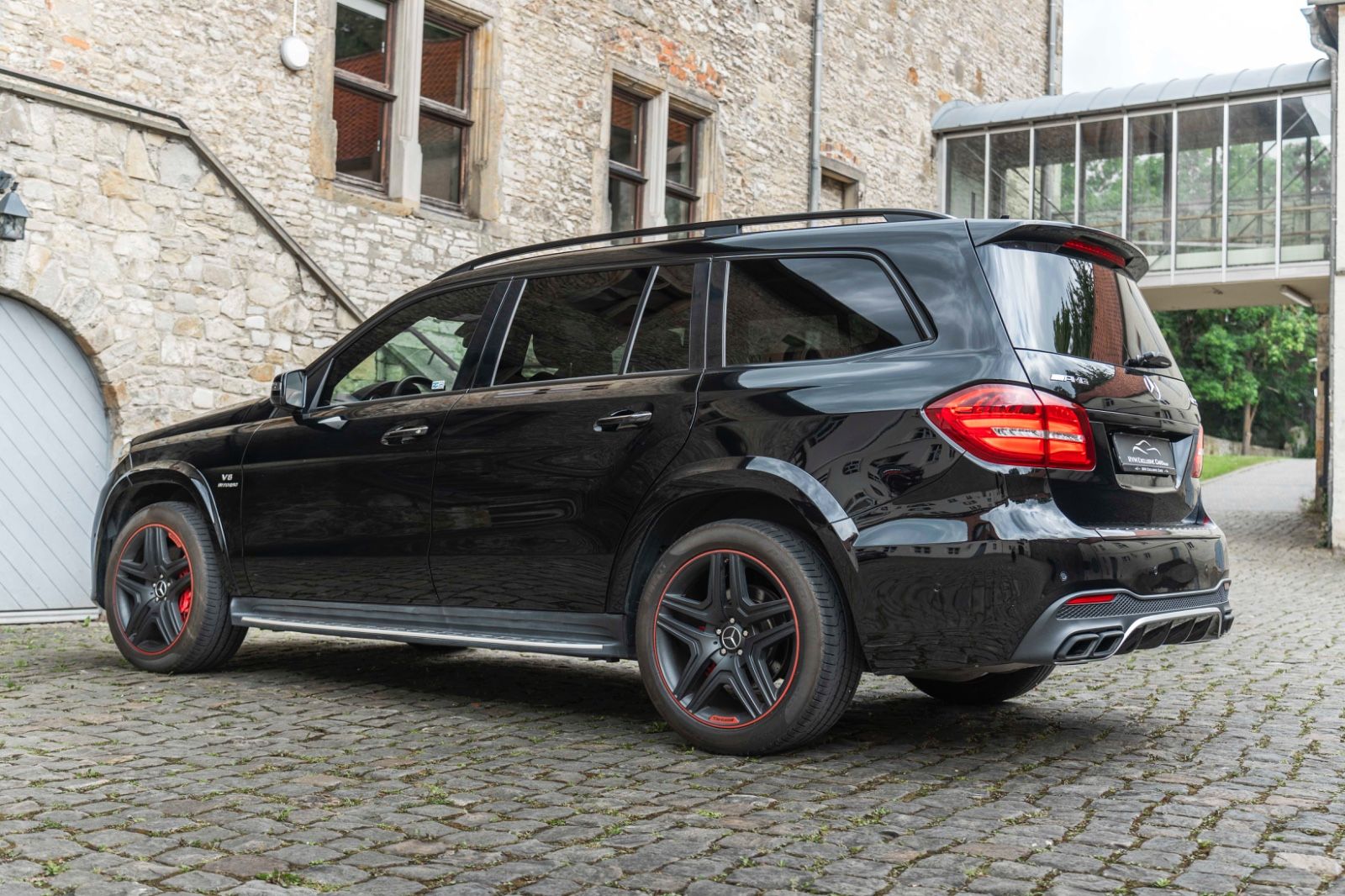 Fahrzeugabbildung Mercedes-Benz GL 63 AMG GLS-Optik 360° LED H&K Massage ACC