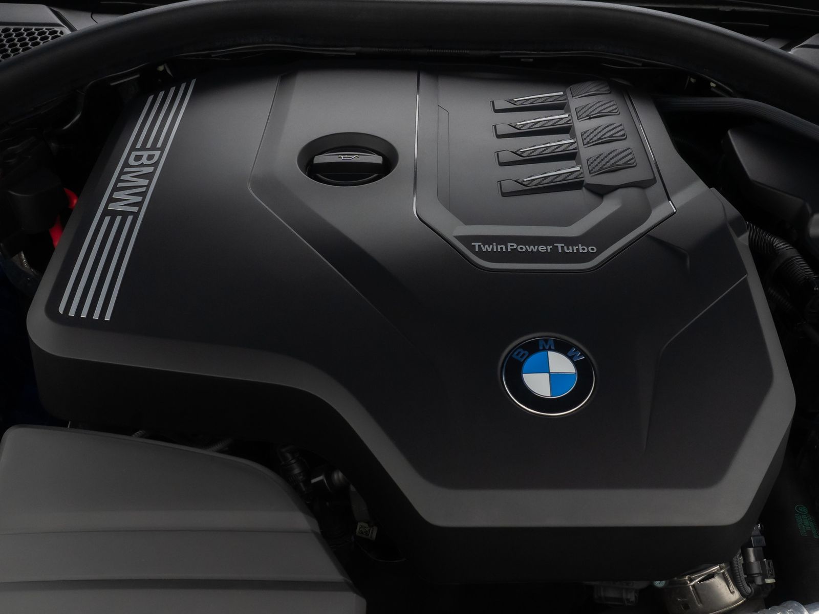 Fahrzeugabbildung BMW 320i M Sport DAB Kamera AHK Panorama HUD 19Zoll