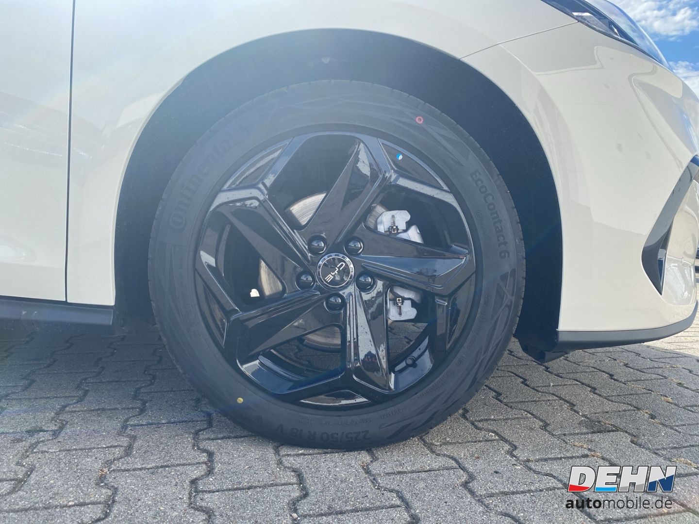 BYD SEAL 6