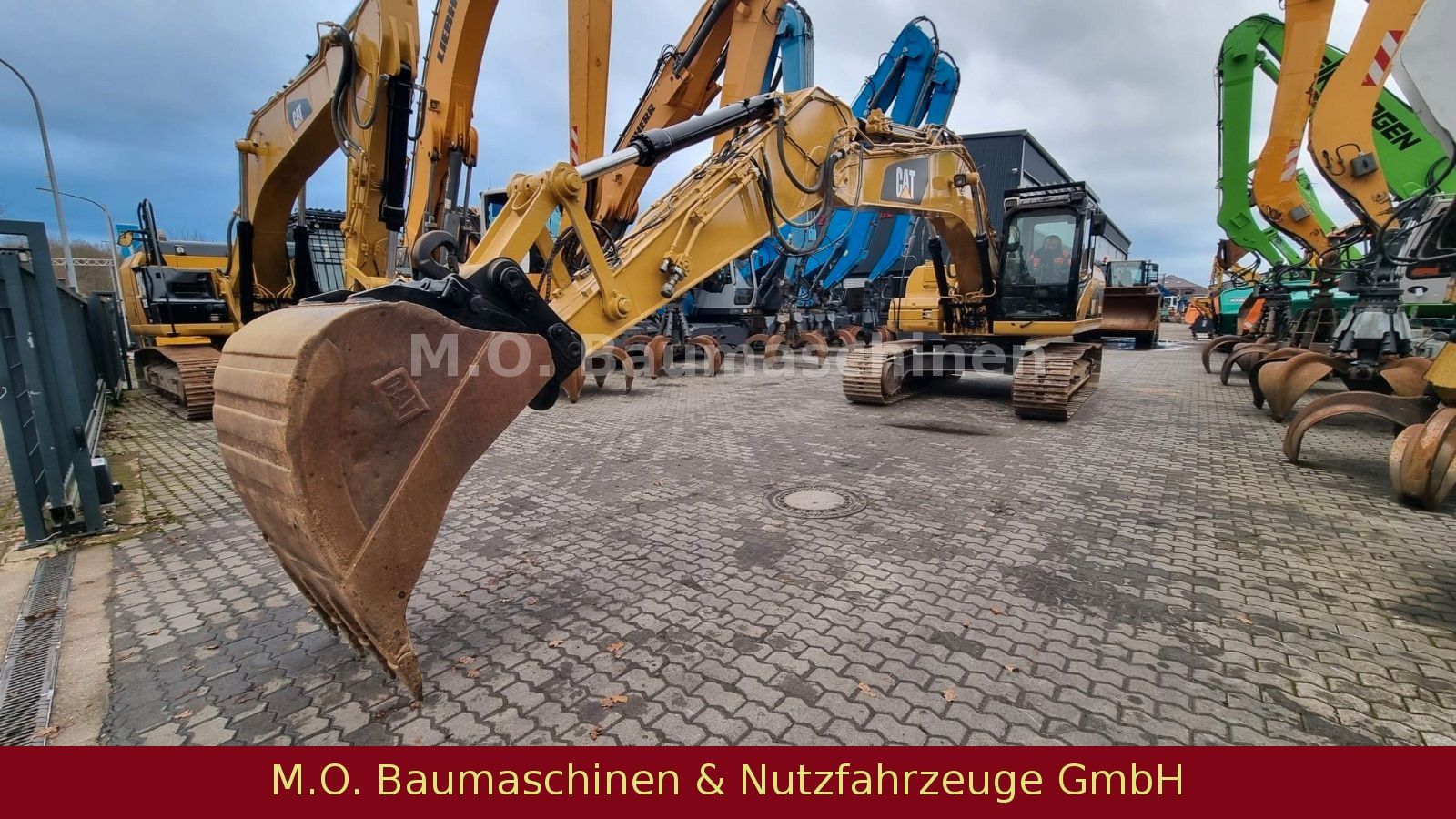 Fahrzeugabbildung CAT 320 D L / AC / SW/Hammerline/