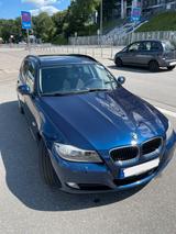 BMW 318i Touring E91, Panorama, Xenon, 19" M-Felgen - BMW 318 aus 2011: 318i