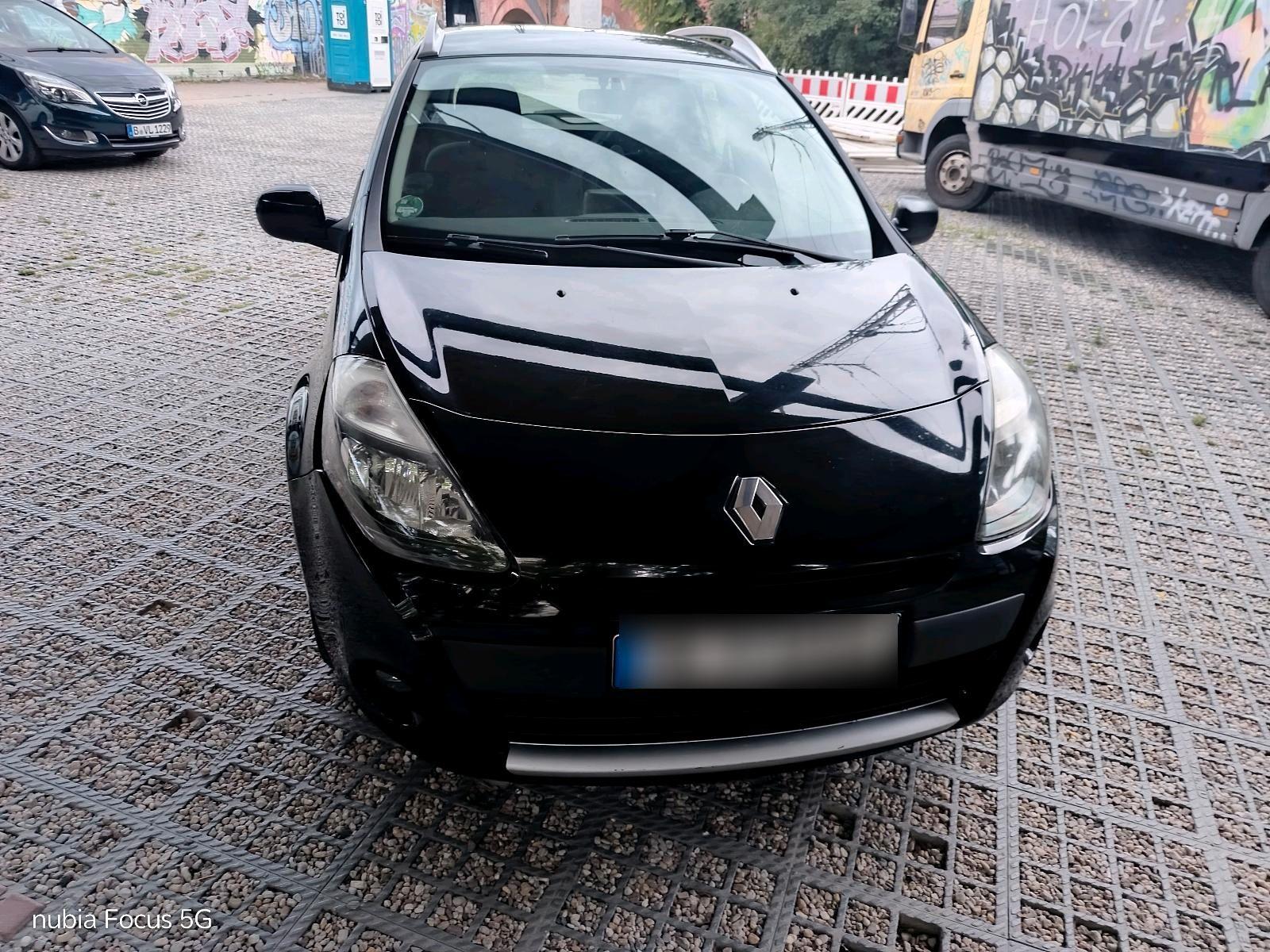 Renault Clio 2012 — engine