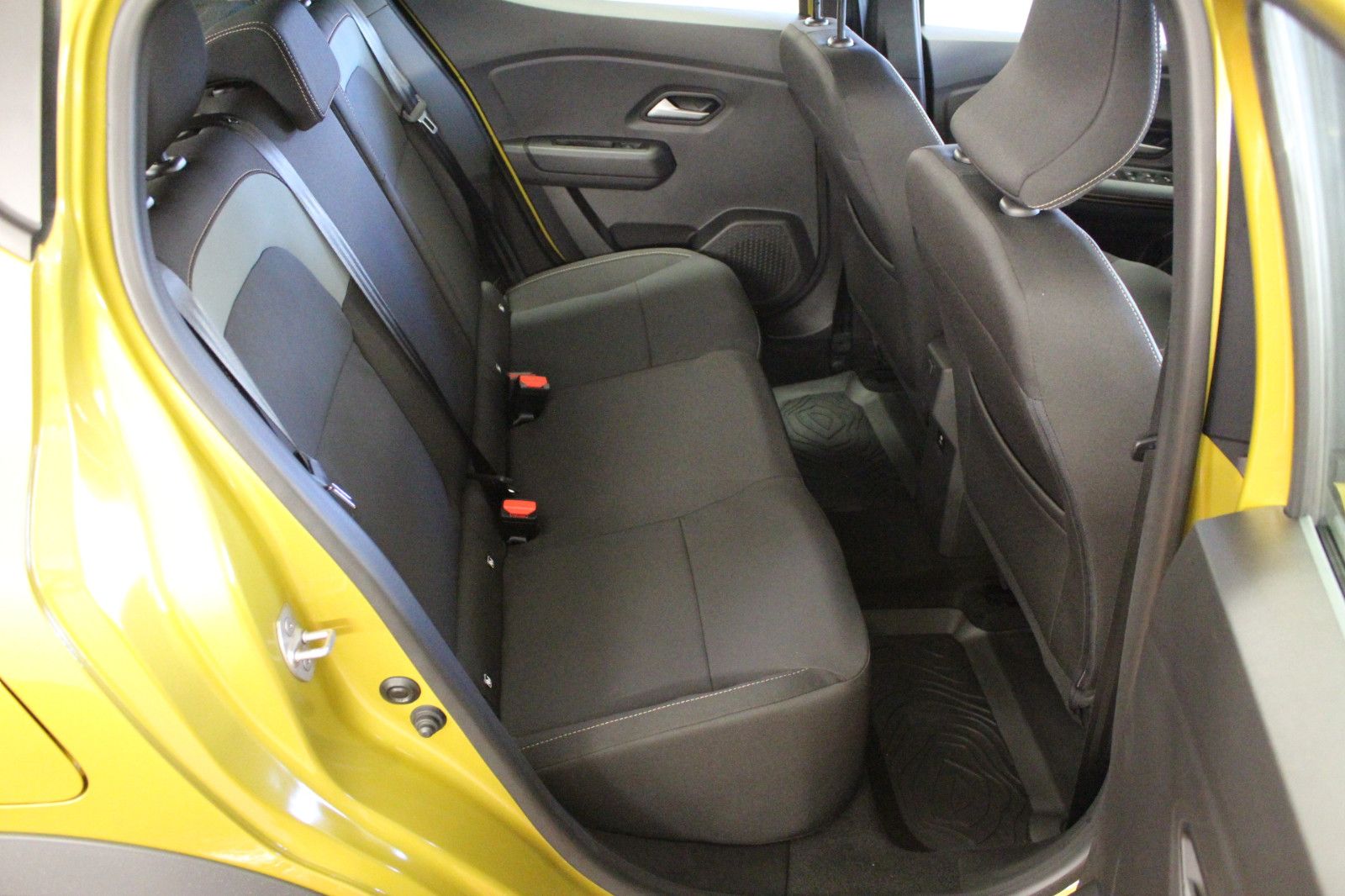 Fahrzeugabbildung Dacia Sandero Stepway TCe 110 Extreme MY 26*Winterpak*