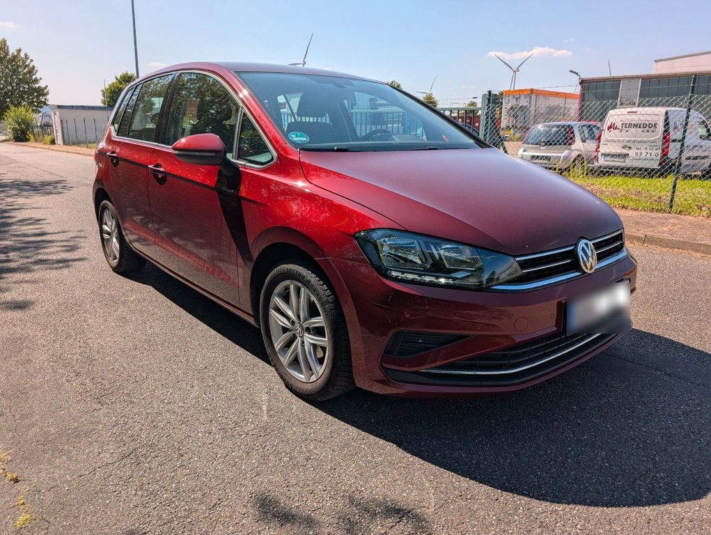 Image of Volkswagen Golf Sportsvan