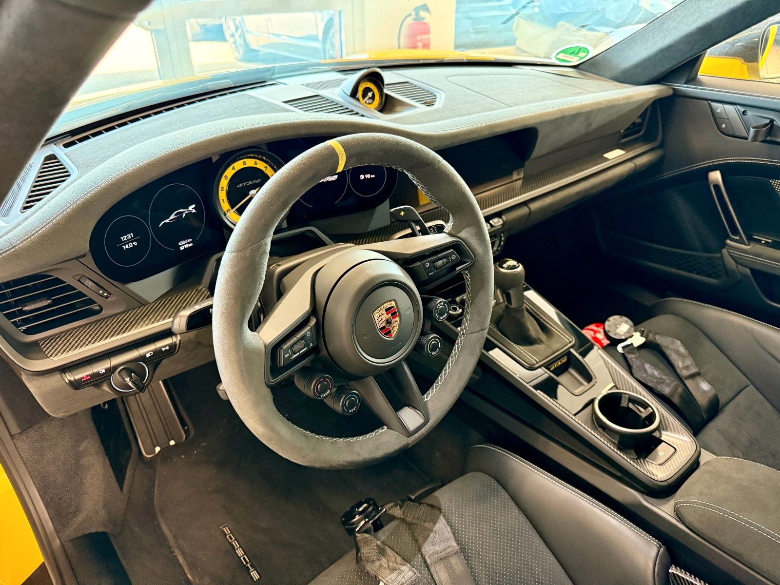 Fahrzeugabbildung Porsche 911 992 GT3 RS Weissach/PCCB/Clubsport/LIFT