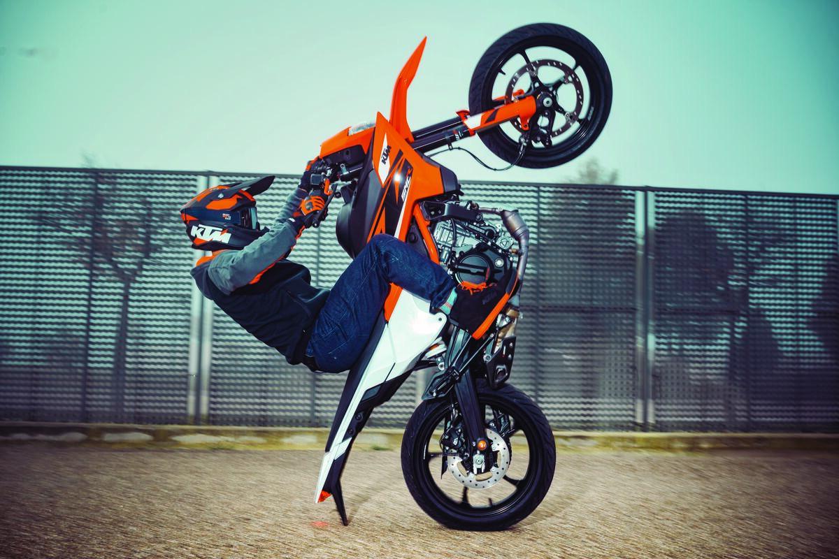 KTM 125 SMC R  2025 *inkl. Quickshifter+0% Zins*