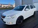 Skoda Octavia 1.4 TSI Ez. 2012 nur 179809 km - Skoda Octavia aus 2012 mit Benzin-Antrieb: Kombi, 1.4