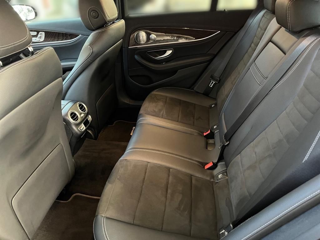 Fahrzeugabbildung Mercedes-Benz E 220 d T AMG AHK ACC 360° LED Burmester Memory