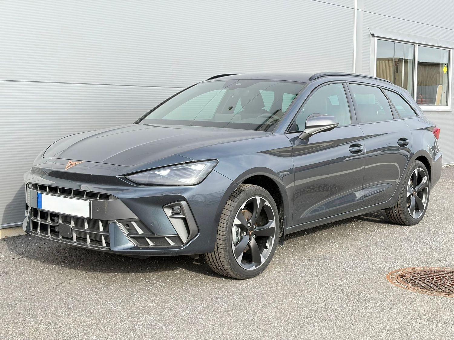 Cupra Leon 1.5 eTSI CAM+SitzH+ACC+LaneAssist+CarPlay