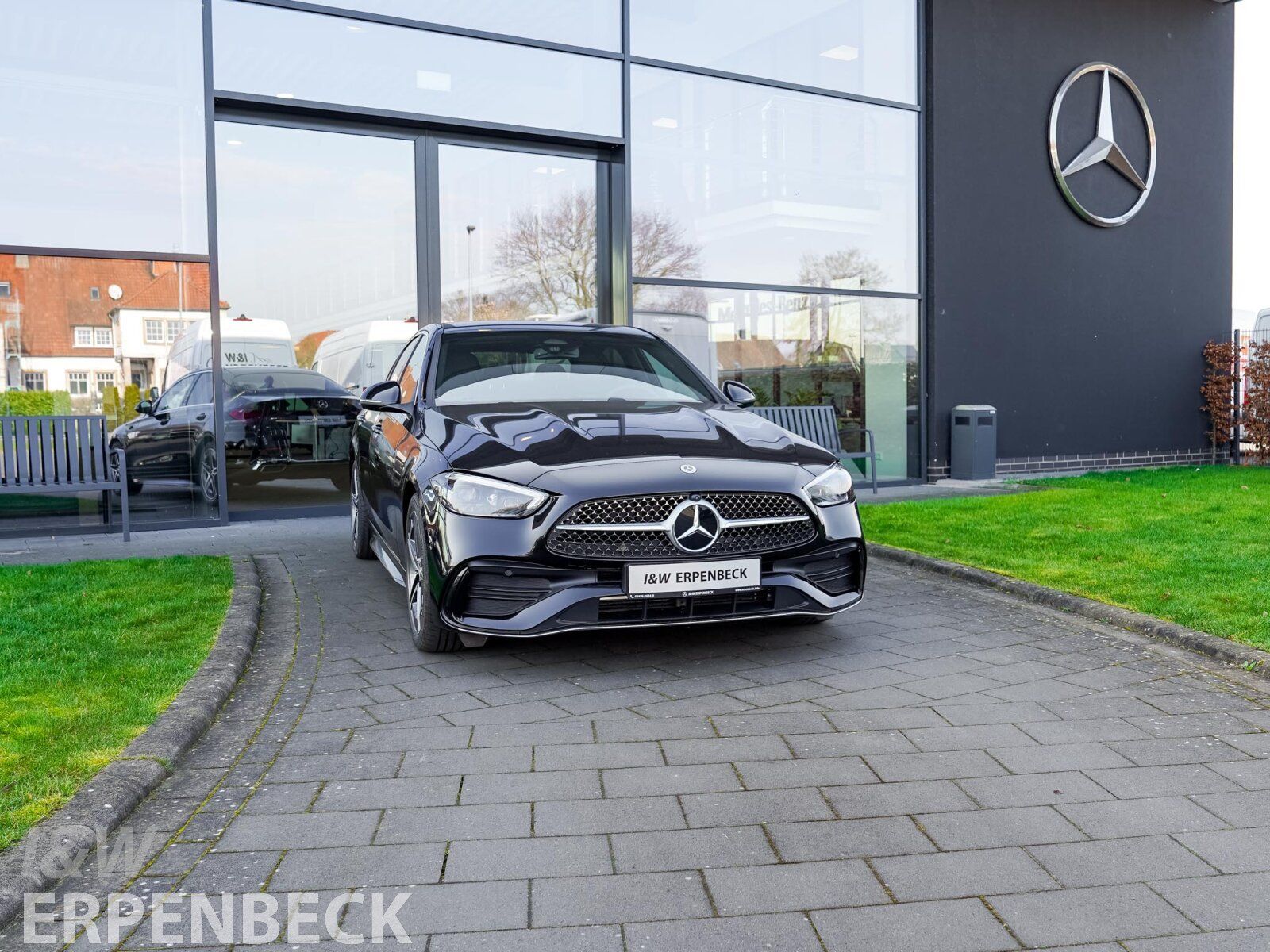 Fahrzeugabbildung Mercedes-Benz C 200 AMG Distronic AHK 360° DigitalLight Memory