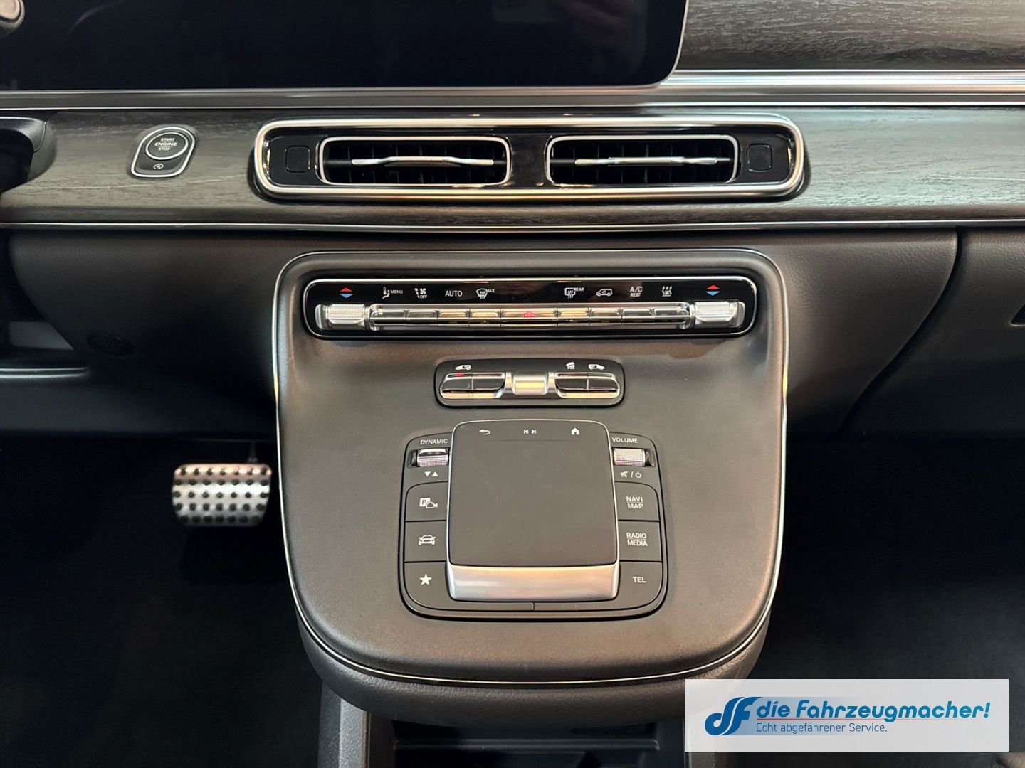 Fahrzeugabbildung Mercedes-Benz V 250 d 4MATIC AVANTGARDE lang LuftF. Pano 360 A