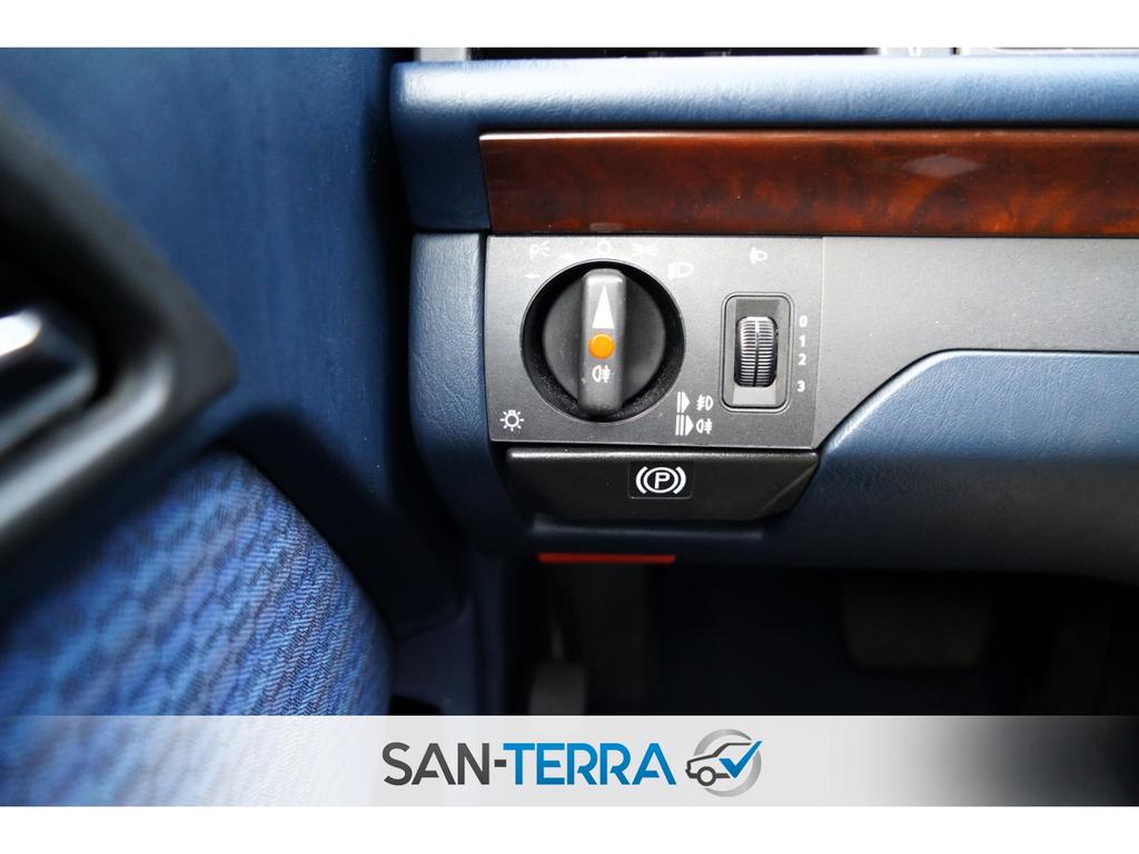 Mercedes-Benz CE 230