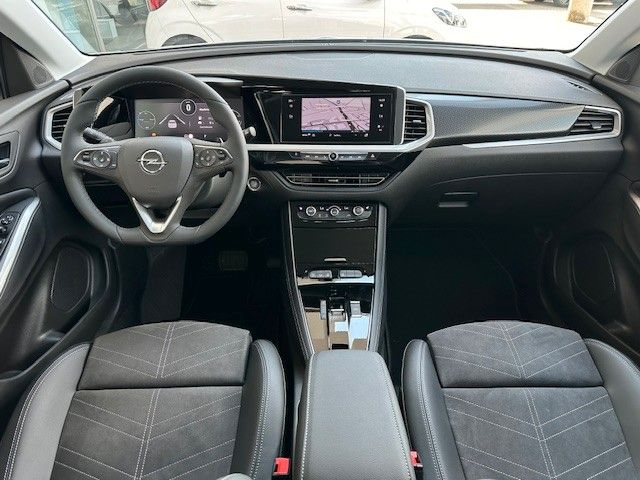 Fahrzeugabbildung Opel Grandland GS 1.2l 136PS Automatik/360°Kamera!