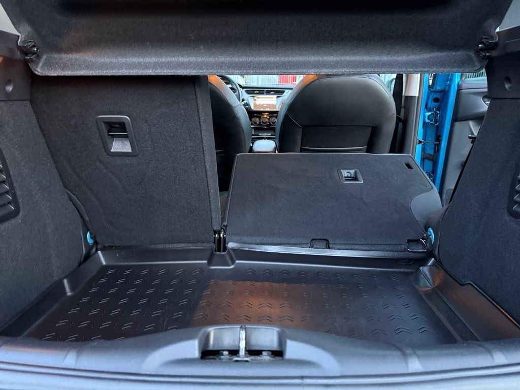 Fahrzeugabbildung Citroën C3 Pure Tech 82 Stop & Start ETG Selection