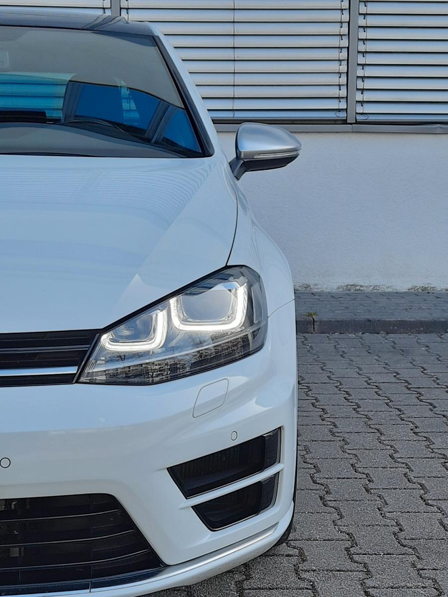 Volkswagen Golf 2.0 TSI/R/DSG/4Motion/Pano/AHK/19"/Navi/
