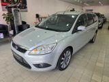 Ford Focus Turnier Silver Magic Teilleder - Ford Focus aus 2010: Turnier