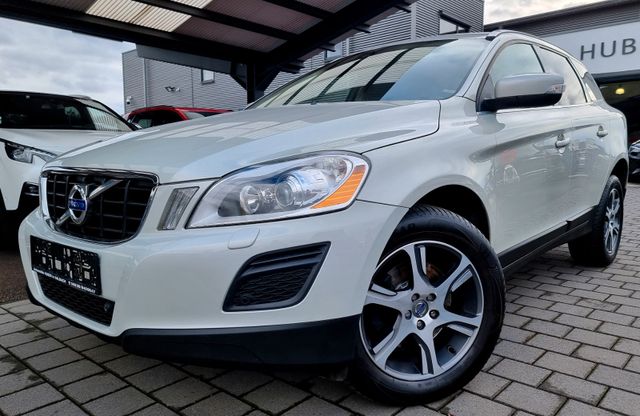 Volvo XC 60 D4 Leder Navi Xenon Memory LED SHZ  1-Hand