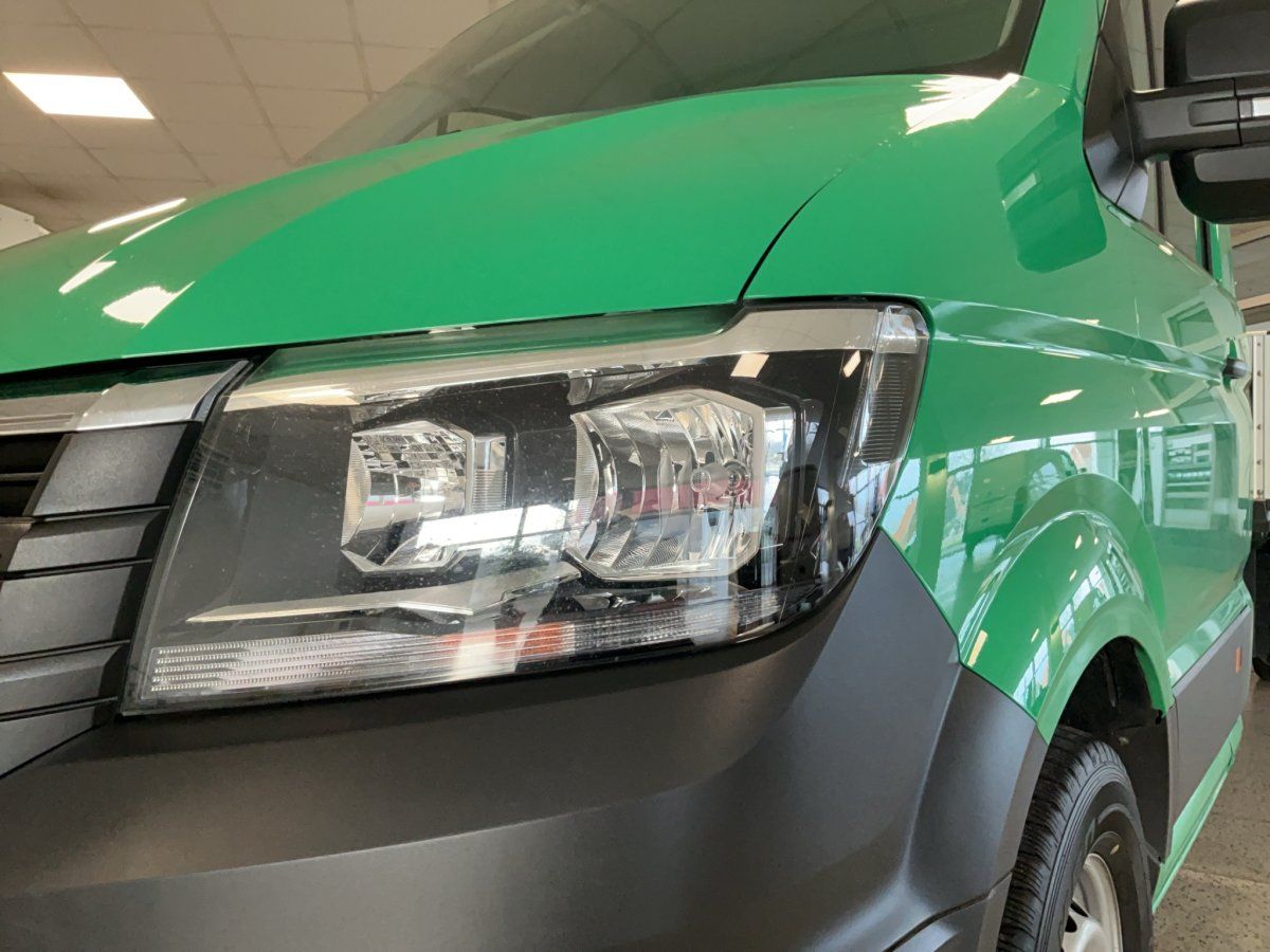 Fahrzeugabbildung Volkswagen Crafter 35 Pritsche 2.0 TDI Langer Radstand AHK