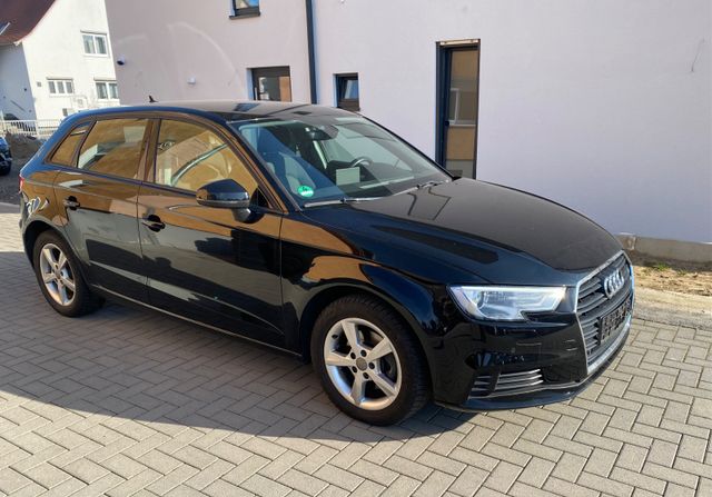 Audi A3 Sportback 2.0 TDI S-Tronic Navi/Xenon