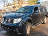 Nissan Pathfinder 2.5 dCi Premium - Nissan Pathfinder mit Diesel-Antrieb: Automatik
