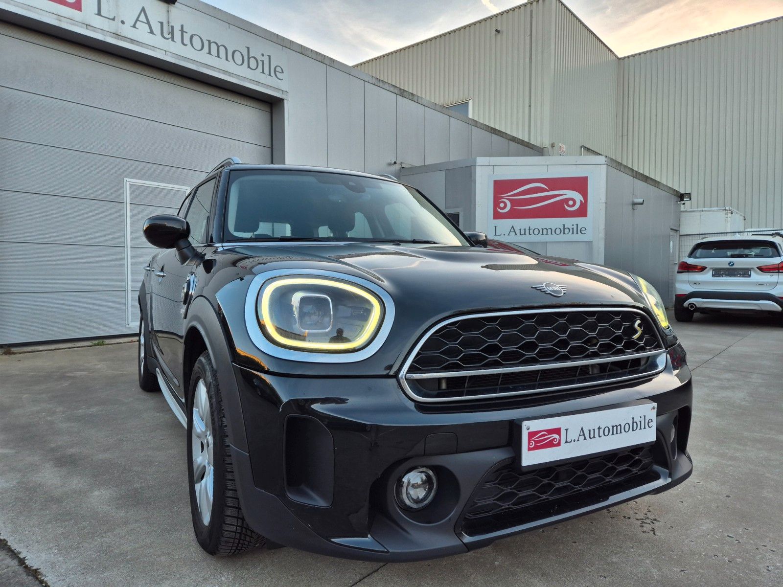 MINI 1.5iA SE ALL4 PHEV HYBRID 220cv / 69.672 ! 2023 imagem 3