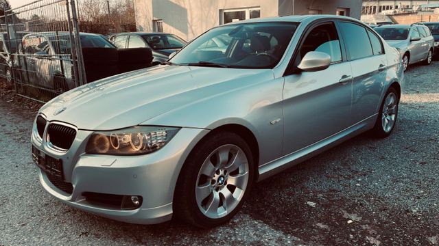 BMW 320i Lim. Klimaautomatik Navi PDC EfH LMF SHD