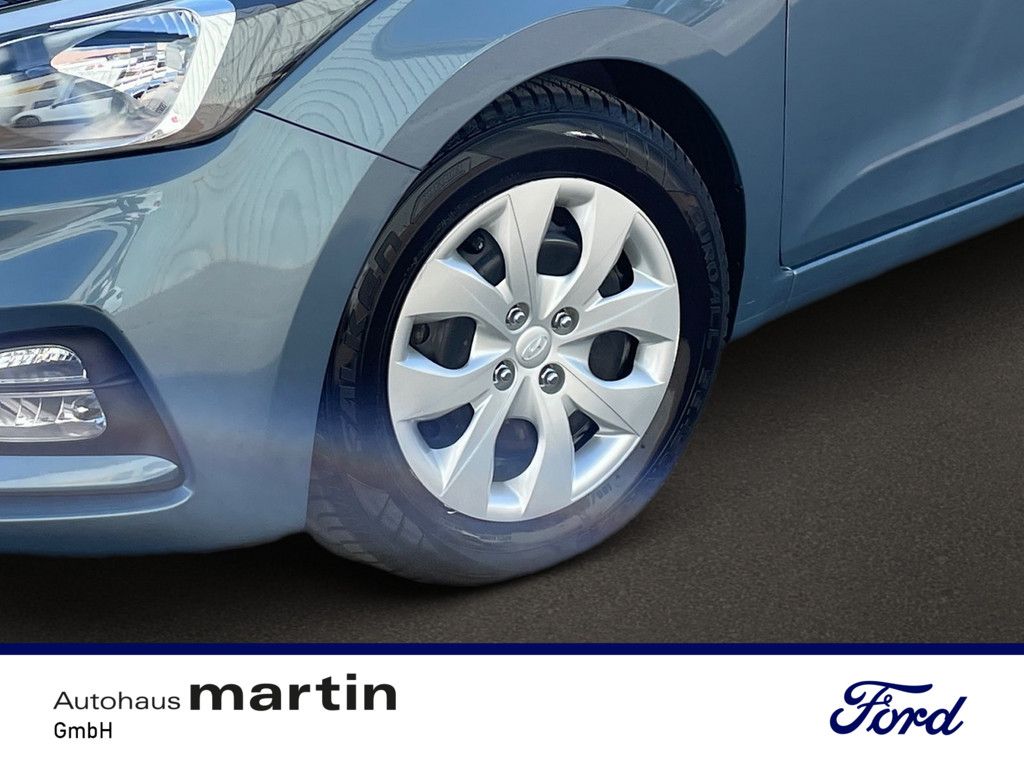 Fahrzeugabbildung Hyundai i20 1.0 Trend NAVI USB FSE KLIMA PDC SITZHEIZUNG