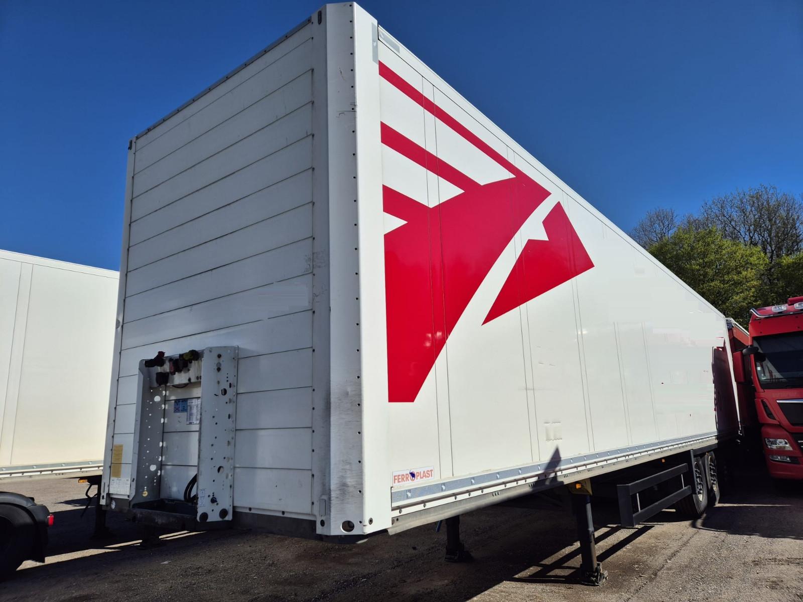 Schmitz Cargobull SKO24/L Tüv neu Lift  German Top Zustand