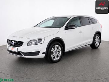 Volvo V60 Cross Country - 1