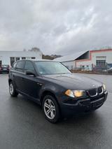 BMW X3 2.5i - BMW X3 aus 2004: 2.5
